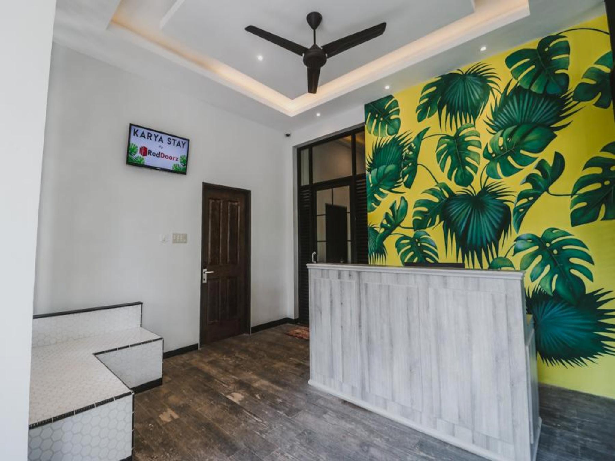 Reddoorz Plus Near Mall Slipi Jaya Jakarta Eksteriør billede